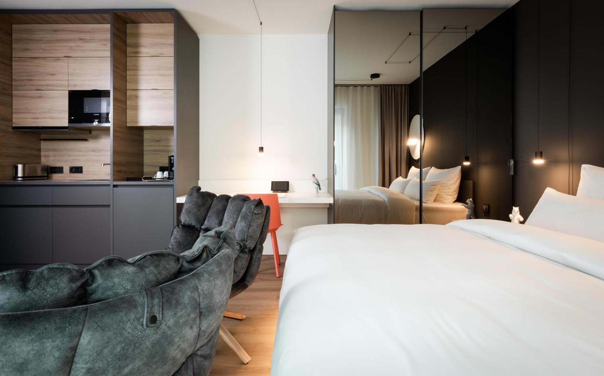 Kpm Hotel&residences Hotel